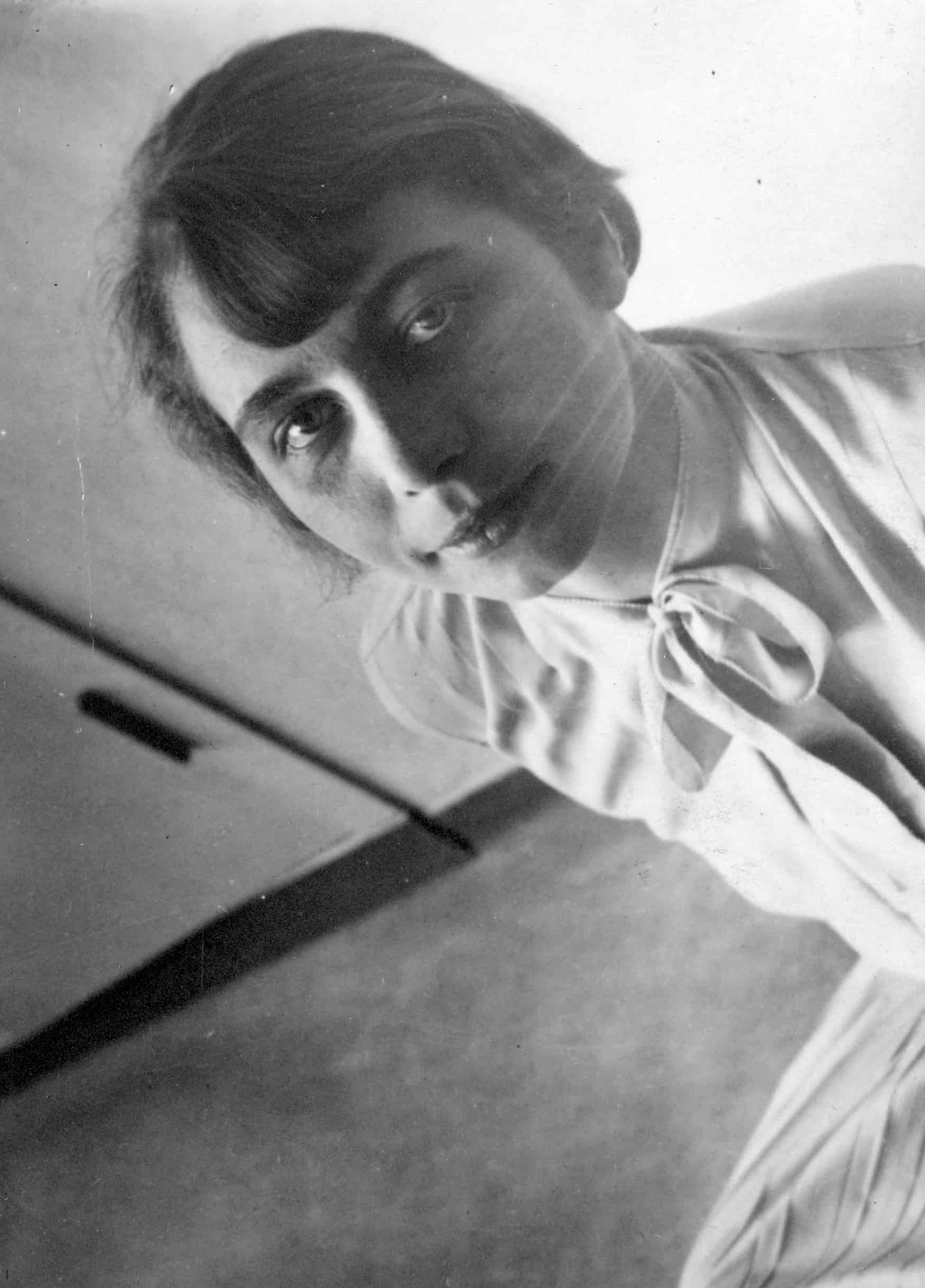 Porträt-Archivbild einer jungen Frau, Gunta Stölzl.